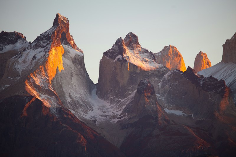 Los Cuernos del Paine al amanecer