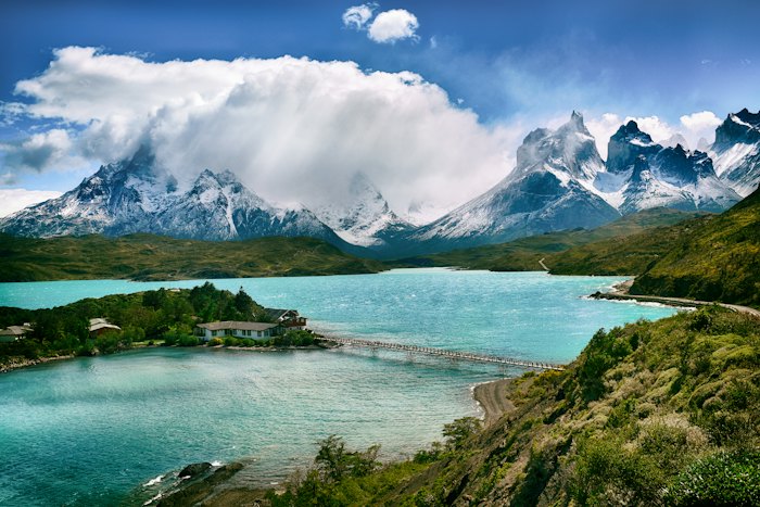 Lago Pehoé, una de las postales más emblemáticas de Torres del Paine